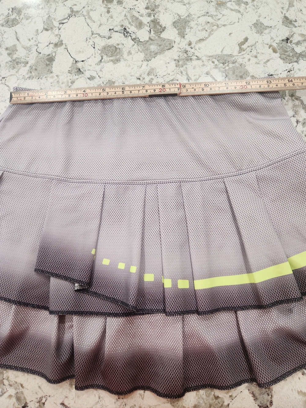 Lucky in Love Women’s M Gray Pleated Tennis Skirt Skort Neon Yellow Accent - Picture 3 of 6
